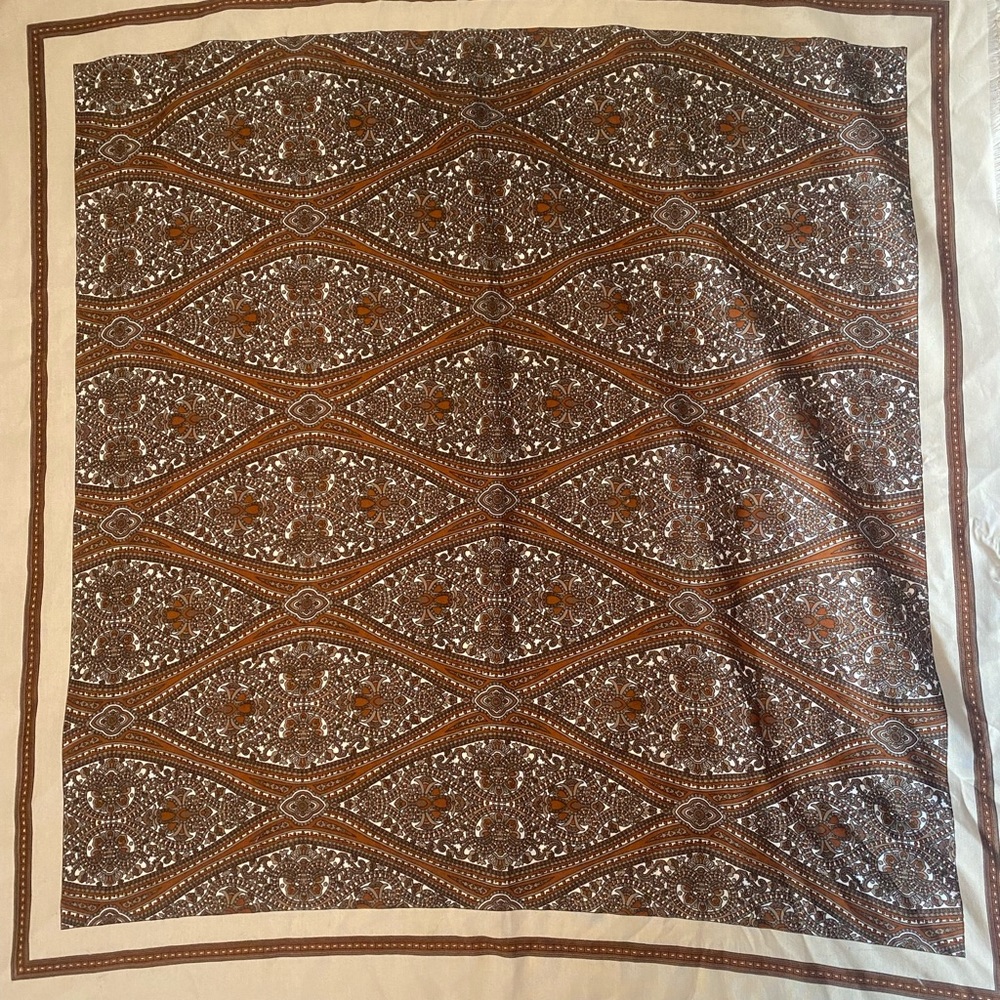 Scarf paisley
